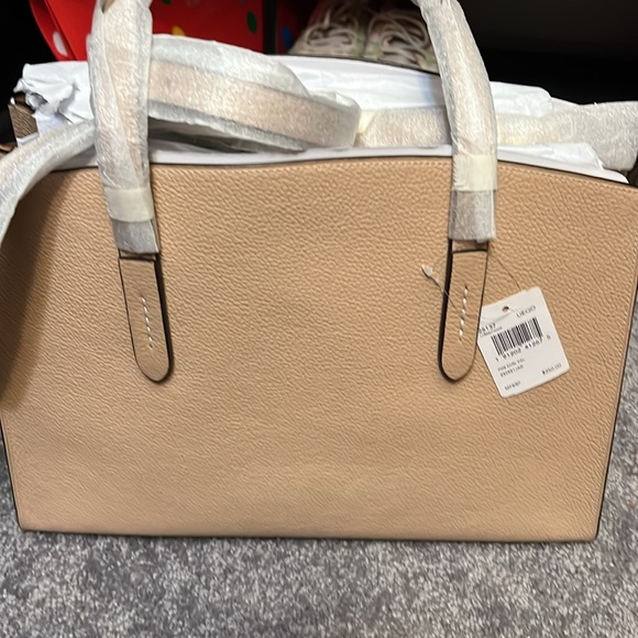 Coach Handbag! - Picture 3 of 12